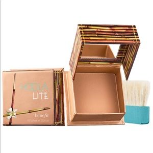 Brand New Full Size Hoola Lite Bronzer